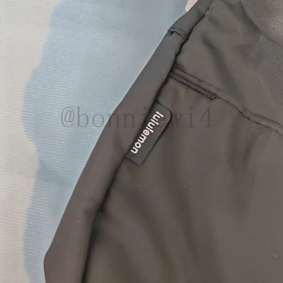 Lululemon gold All Night Festival Bag 5L - Picture 4 of 6